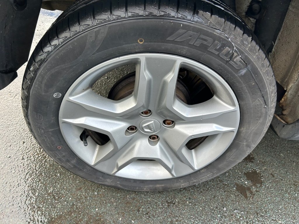 Used Dacia Sandero Stepway 2017 for sale - 76900731: Photo 44