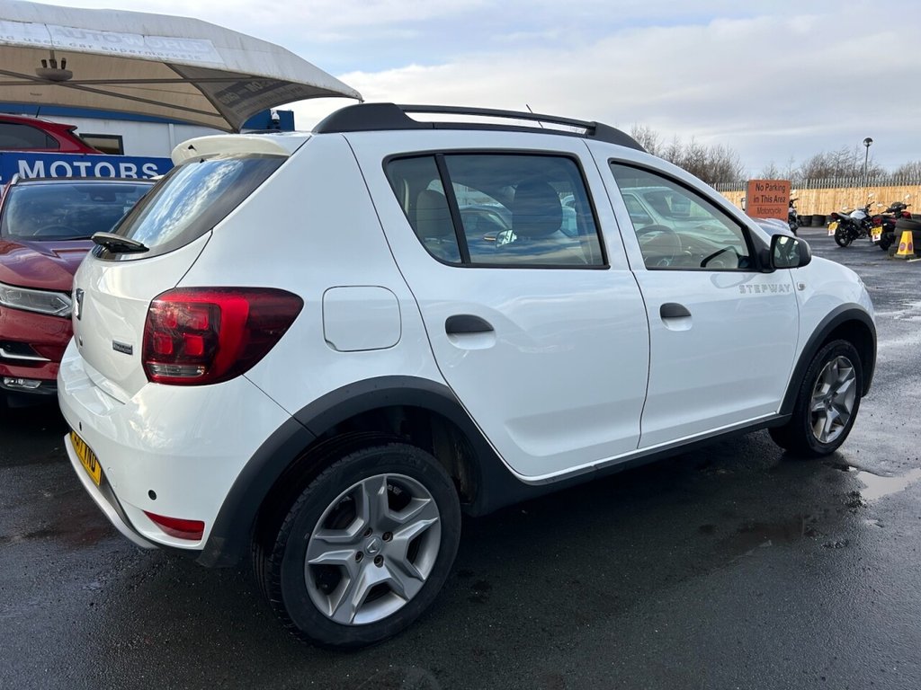 Used Dacia Sandero Stepway 2017 for sale - 76900731: Photo 45