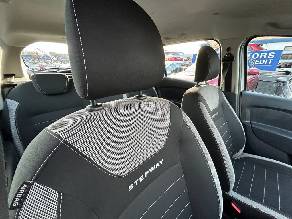 Used Dacia Sandero Stepway 2017 for sale - 76900731: Photo 50