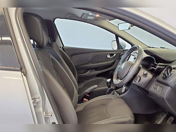 Used Renault Clio 2017 for sale - 78524851: Photo