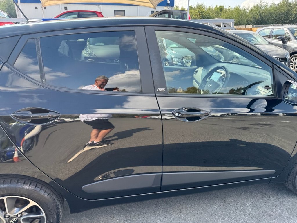 Used Hyundai i10 2018 for sale - 77520536: Photo 18