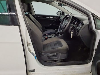 Used Volkswagen Golf 2014 for sale - 77498932: Photo