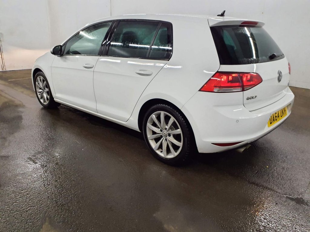 Used Volkswagen Golf 2014 for sale - 77498932: Photo 4