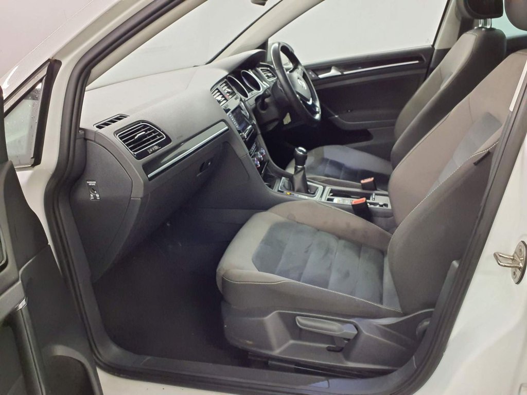 Used Volkswagen Golf 2014 for sale - 77498932: Photo 7