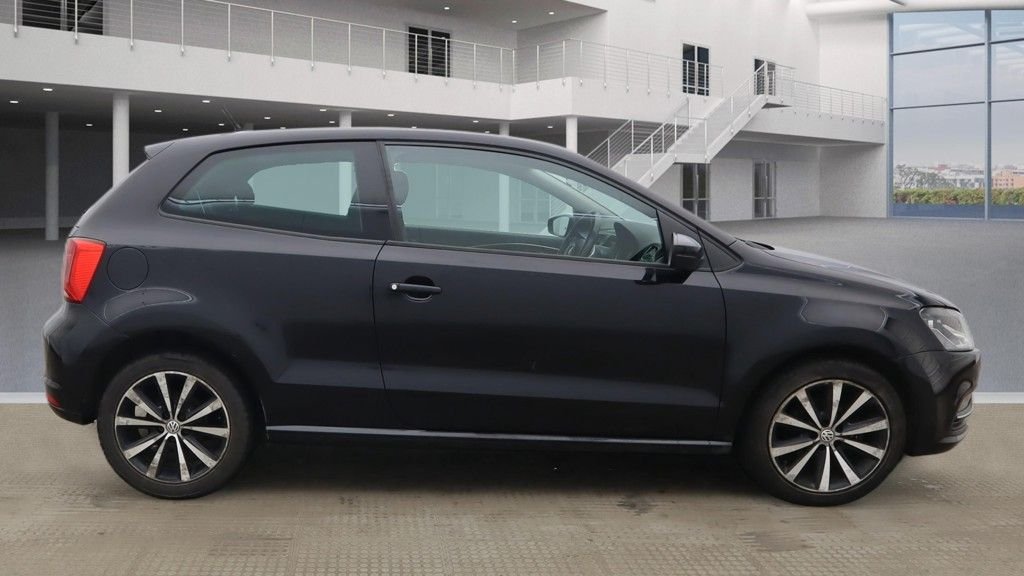 Used Volkswagen Polo 2017 for sale - 77328318: Photo 5