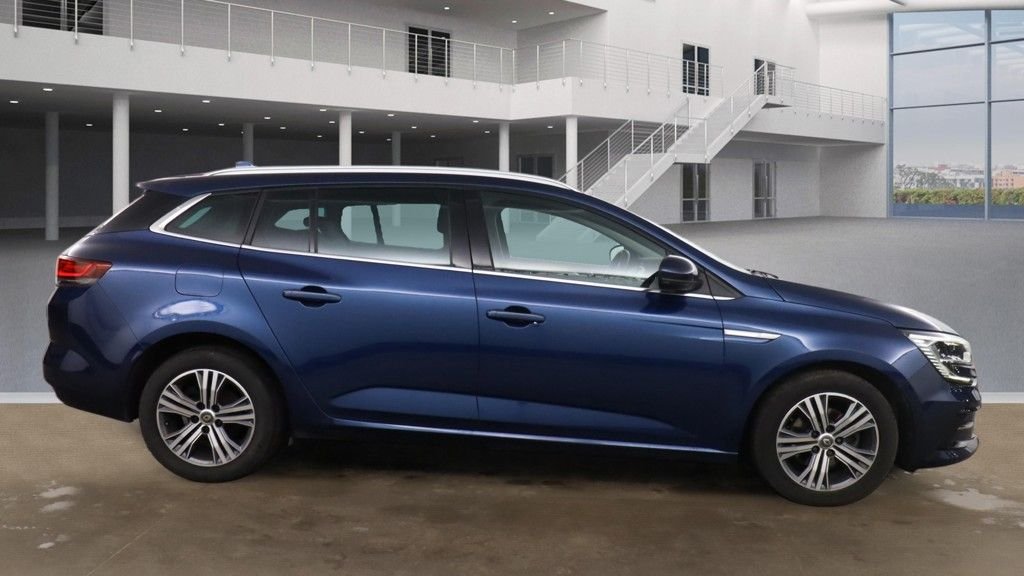 Used Renault Megane 2022 for sale - 77464223: Photo 5