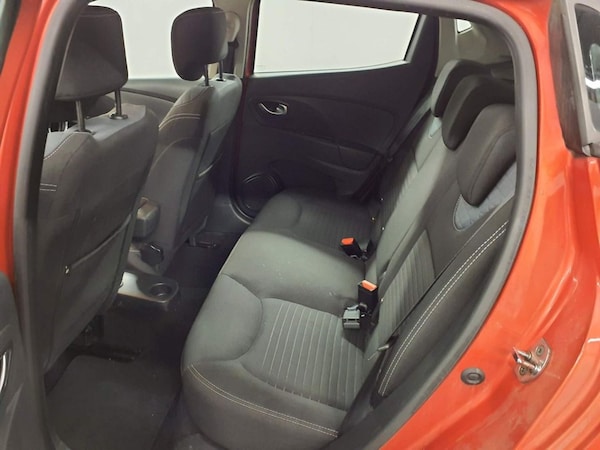 Used Renault Clio 2016 for sale - 76323609: Photo 8