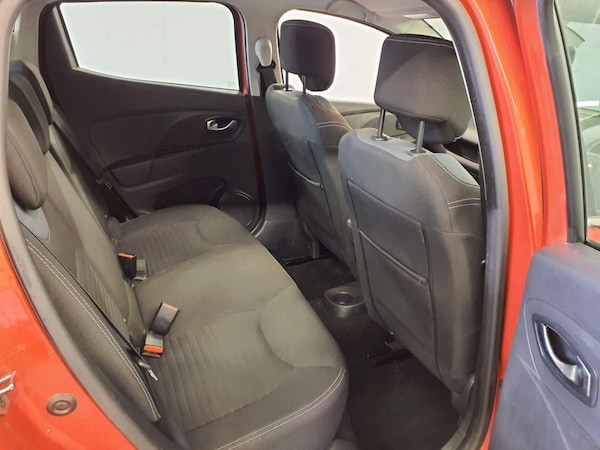 Used Renault Clio 2016 for sale - 76323609: Photo 9