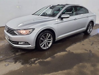 Used Volkswagen Passat 2017 for sale - 77534596: Photo