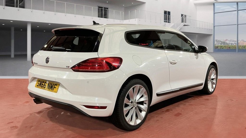 Used Volkswagen Scirocco 2016 for sale - 77463927: Photo 4