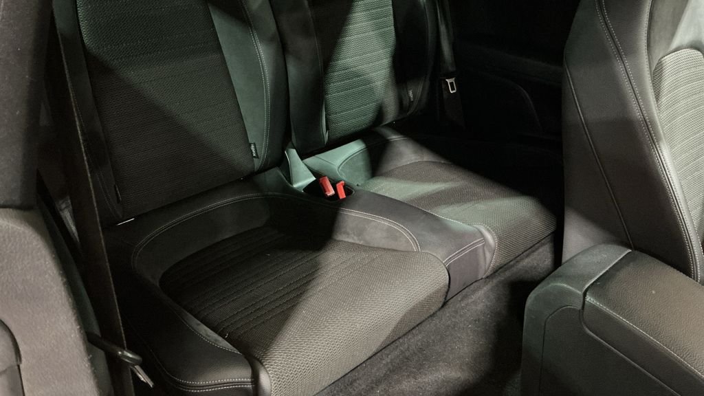 Used Volkswagen Scirocco 2016 for sale - 77463927: Photo 8