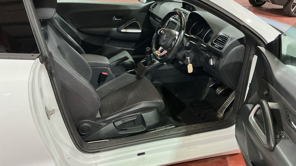 Used Volkswagen Scirocco 2016 for sale - 77463927: Photo 9