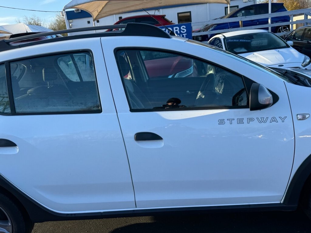 Used Dacia Sandero Stepway 2017 for sale - 76698511: Photo 18