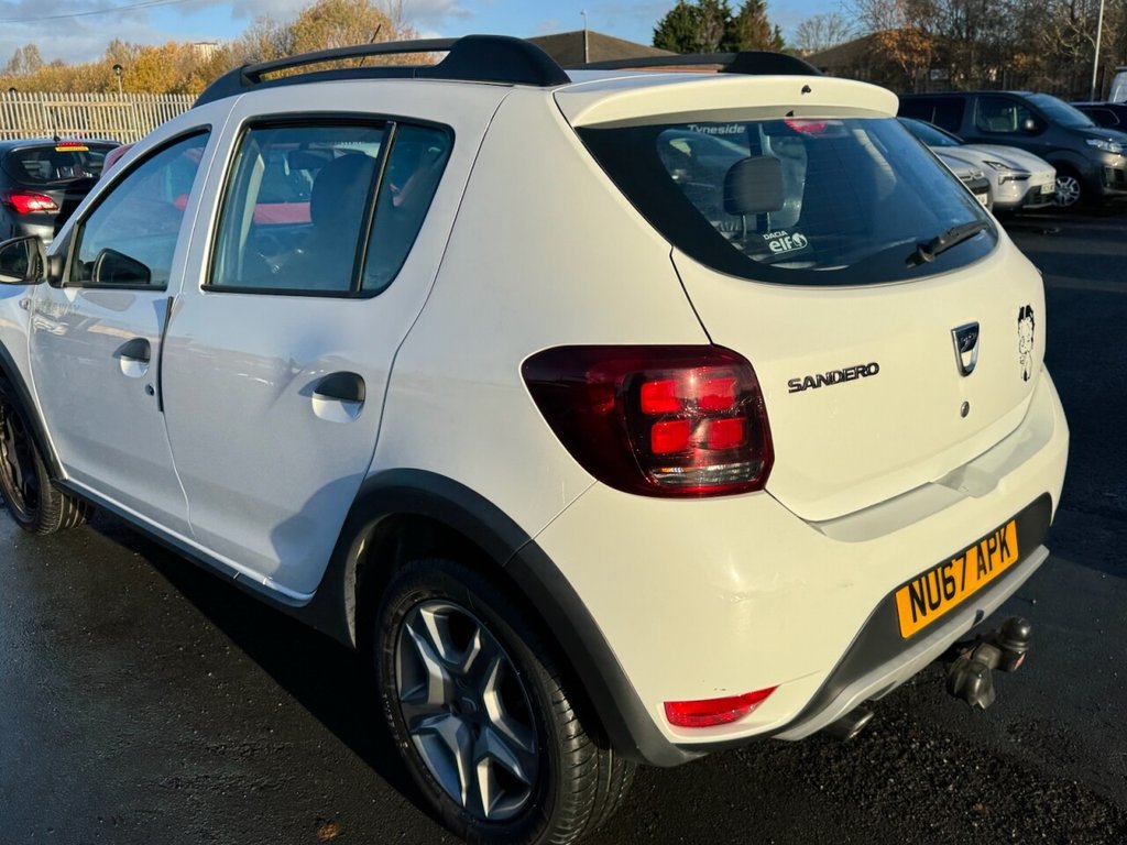 Used Dacia Sandero Stepway 2017 for sale - 76698511: Photo 34