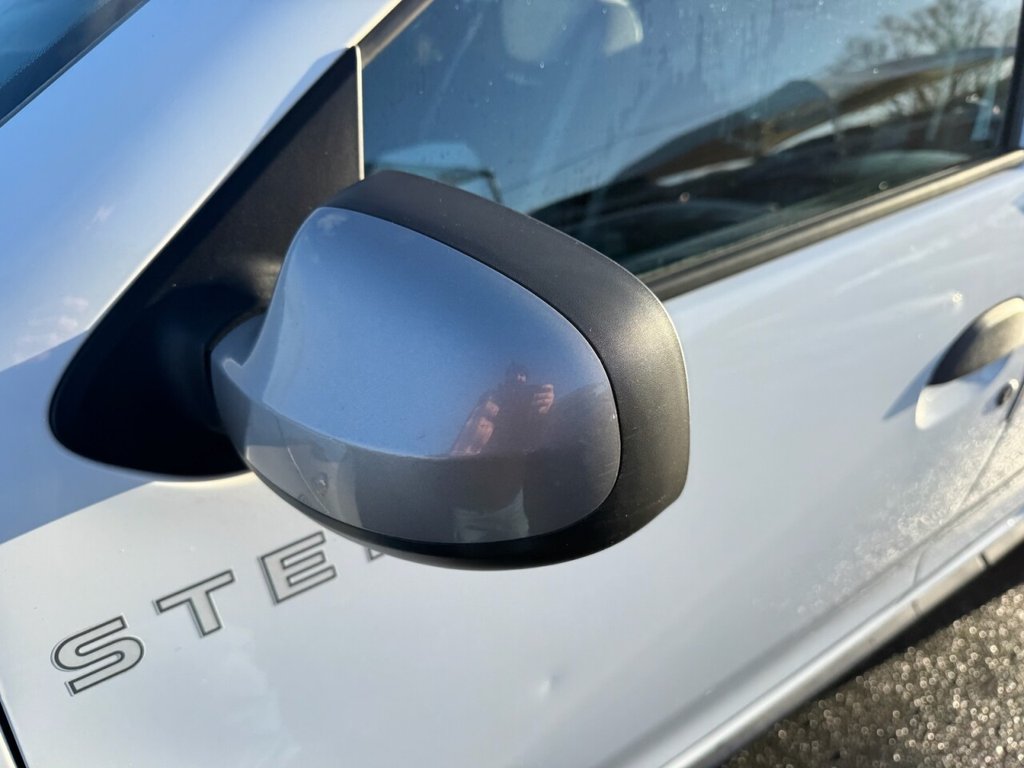 Used Dacia Sandero Stepway 2017 for sale - 76698511: Photo 37