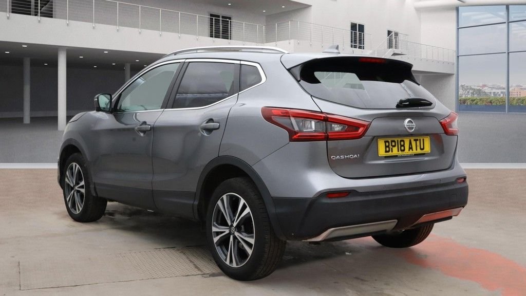 Used Nissan Qashqai 2018 for sale - 77507862: Photo 2