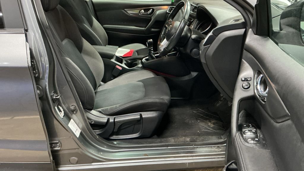 Used Nissan Qashqai 2018 for sale - 77507862: Photo 7