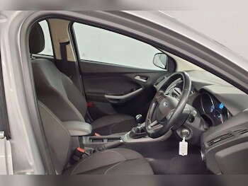 Used Ford Focus 2015 for sale - 77212503: Photo