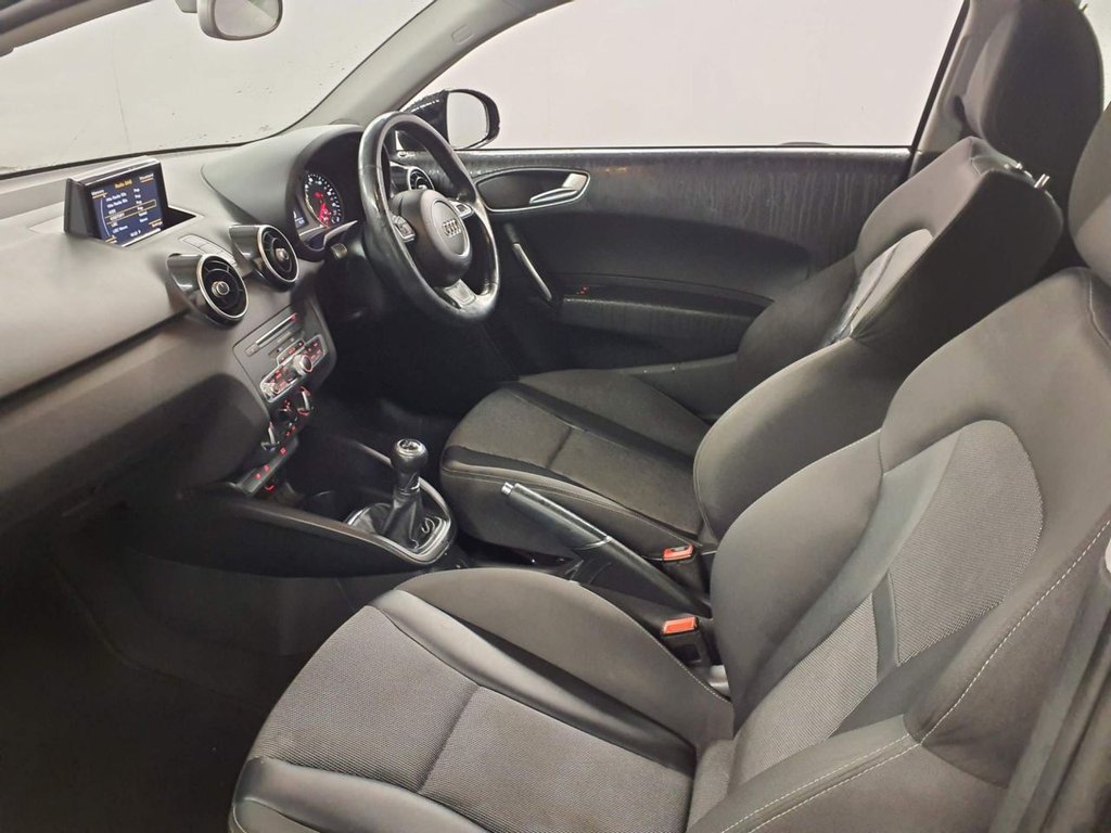 Used Audi A1 2016 for sale - 77498843: Photo 2