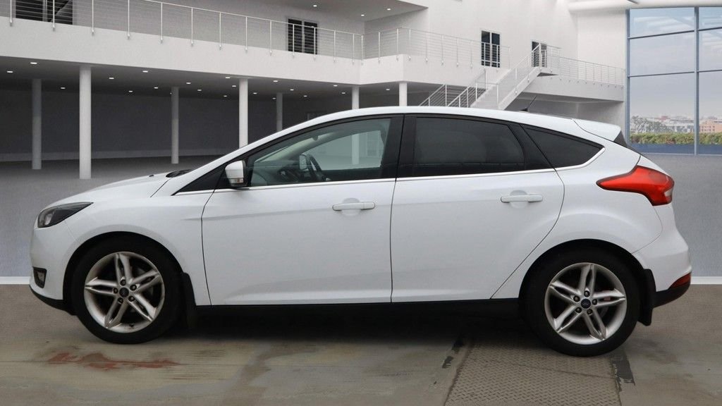 Used Ford Focus 2017 for sale - 77572042: Photo 5