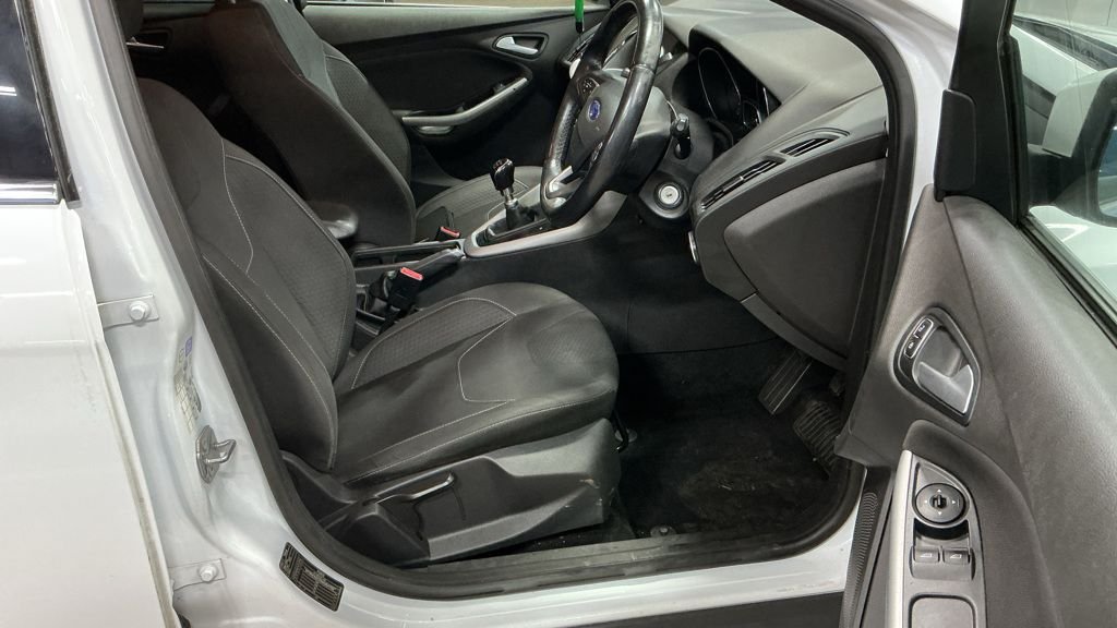 Used Ford Focus 2017 for sale - 77572042: Photo 7