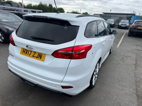 Used Ford Focus 2017 for sale - 74529035: Photo 12