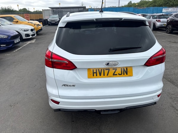 Used Ford Focus 2017 for sale - 74529035: Photo 9