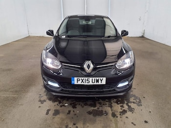 Used Renault Megane 2015 for sale - 77765393: Photo