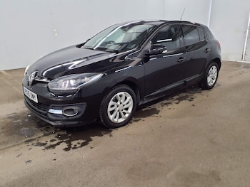 Used Renault Megane 2015 for sale - 77765393: Photo