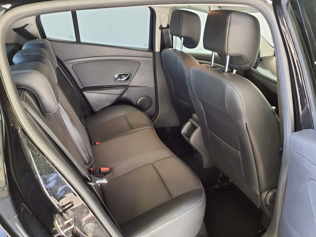 Used Renault Megane 2015 for sale - 77765393: Photo 9