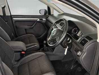 Used Volkswagen Touran 2015 for sale - 79722727: Photo