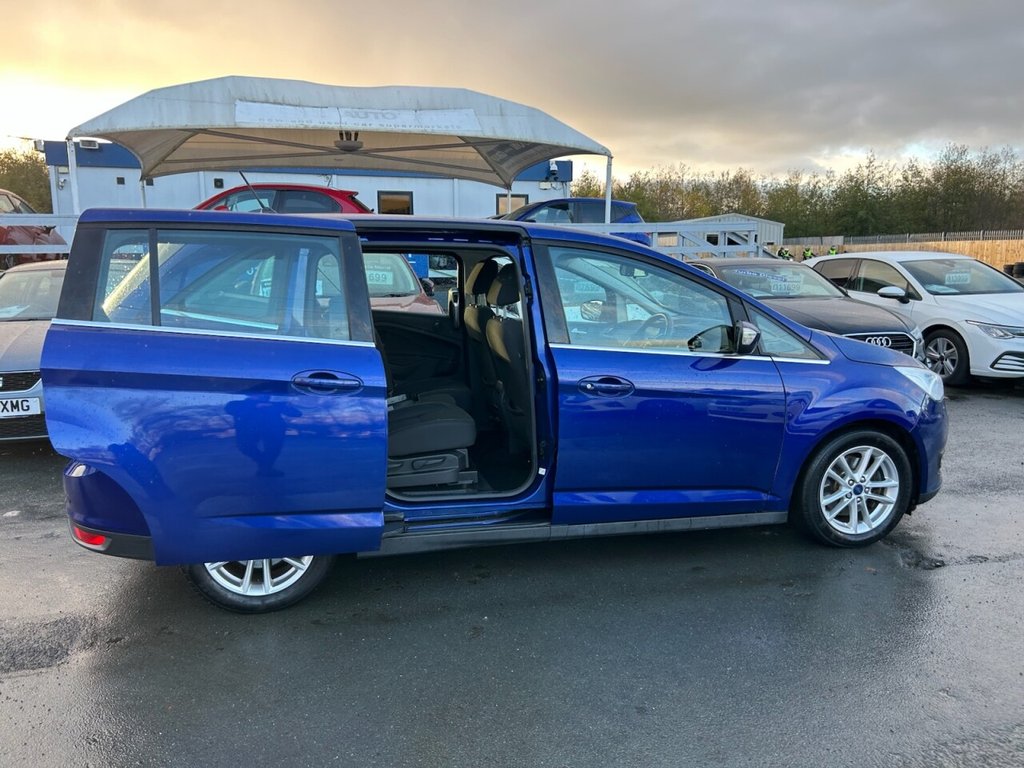 Used Ford Grand C-Max 2018 for sale - 77263177: Photo 3