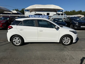 Used Hyundai i20 2016 for sale - 79370360: Photo