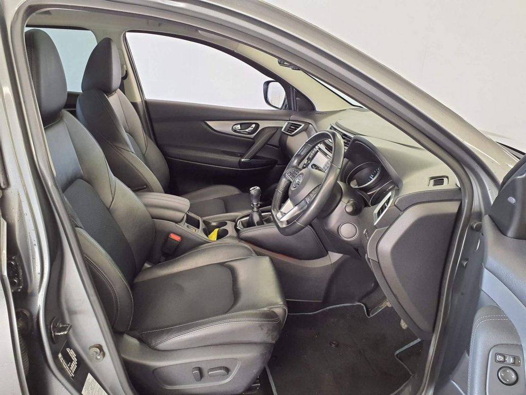 Used Nissan Qashqai 2018 for sale - 78017671: Photo 2