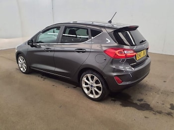 Used Ford Fiesta 2018 for sale - 78534100: Photo