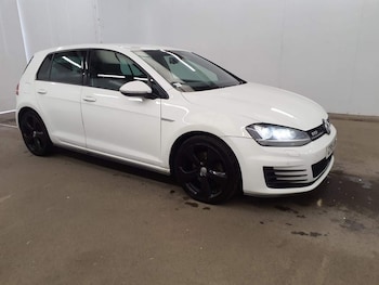 Volkswagen - Golf