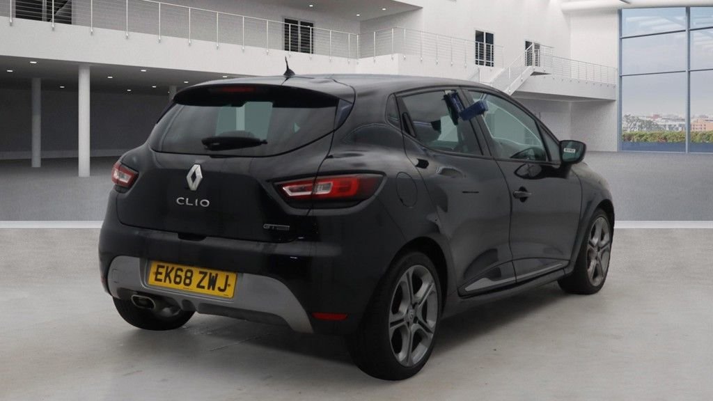 Used Renault Clio 2018 for sale - 76768402: Photo 4