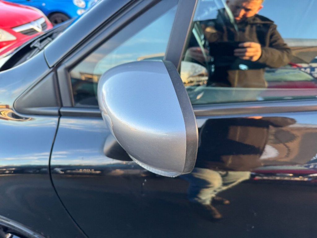 Used Renault Clio 2018 for sale - 76768402: Photo 40