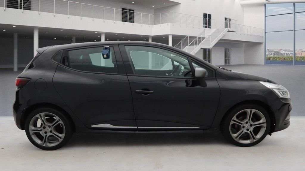 Used Renault Clio 2018 for sale - 76768402: Photo 5