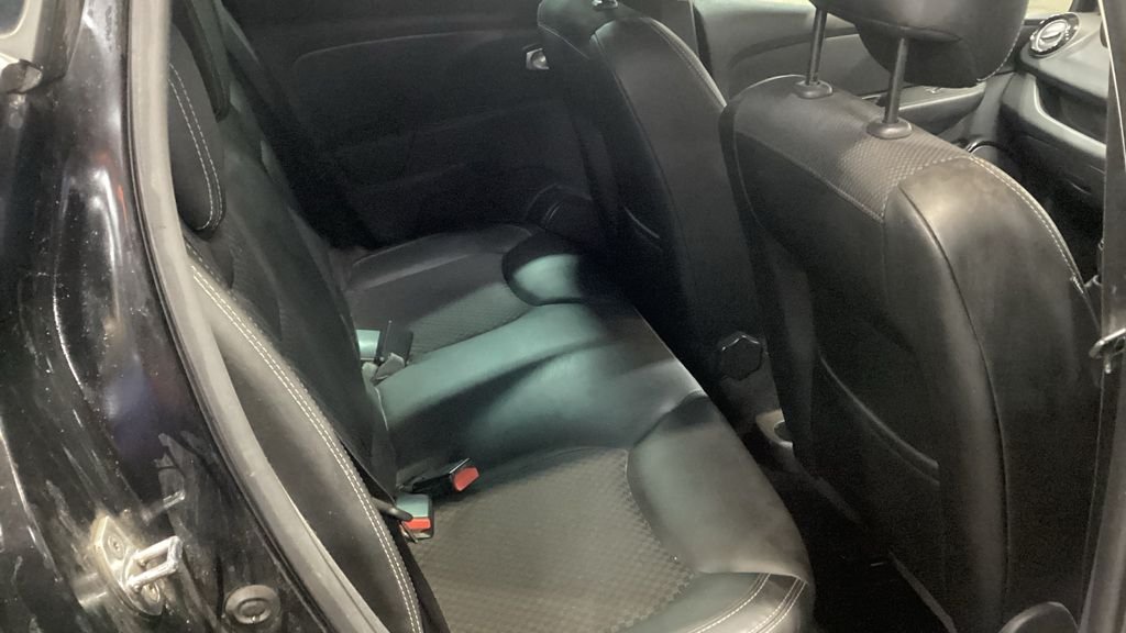 Used Renault Clio 2018 for sale - 76768402: Photo 7