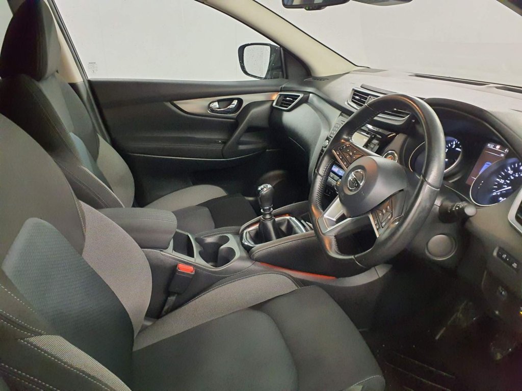 Used Nissan Qashqai 2018 for sale - 76973815: Photo 2