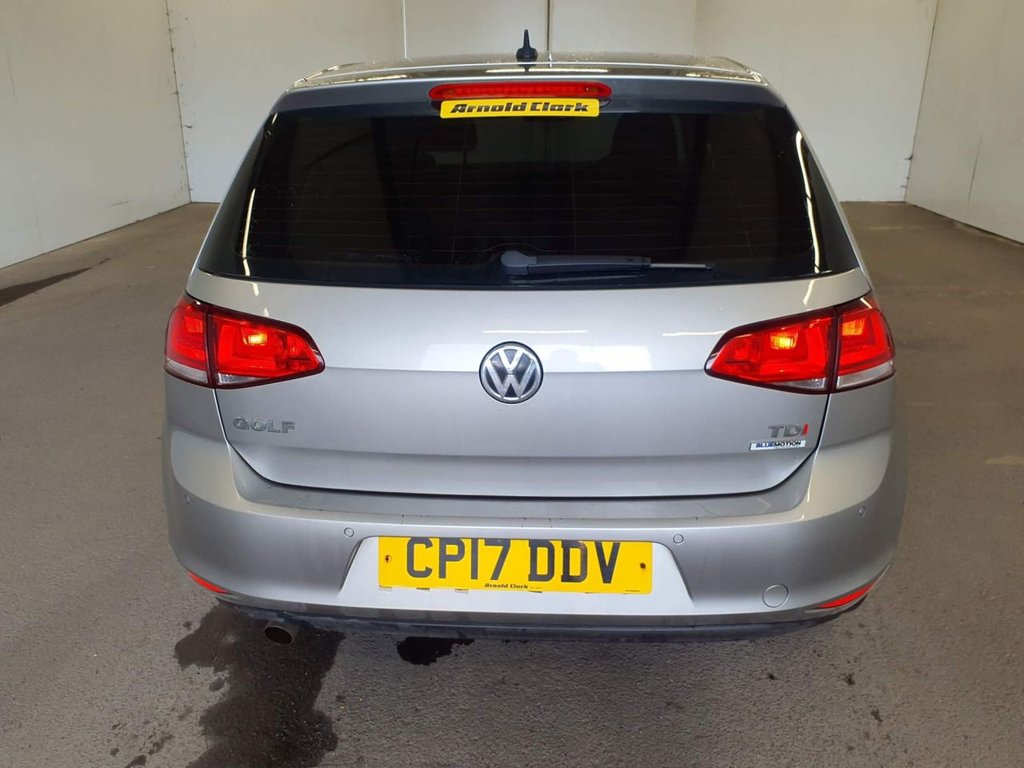 Used Volkswagen Golf 2017 for sale - 77905300: Photo 6