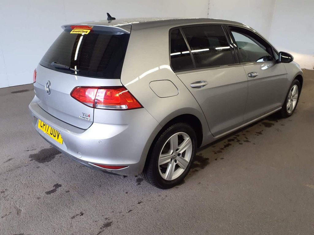 Used Volkswagen Golf 2017 for sale - 77905300: Photo 8