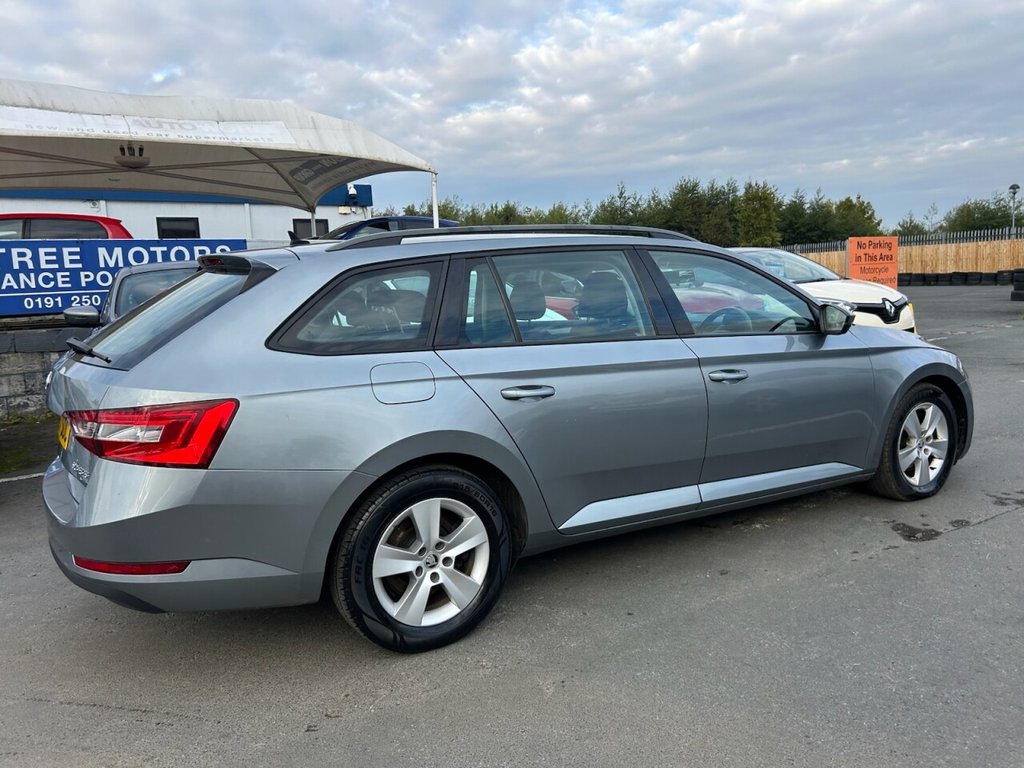 Used Skoda Superb 2017 for sale - 76395994: Photo 44