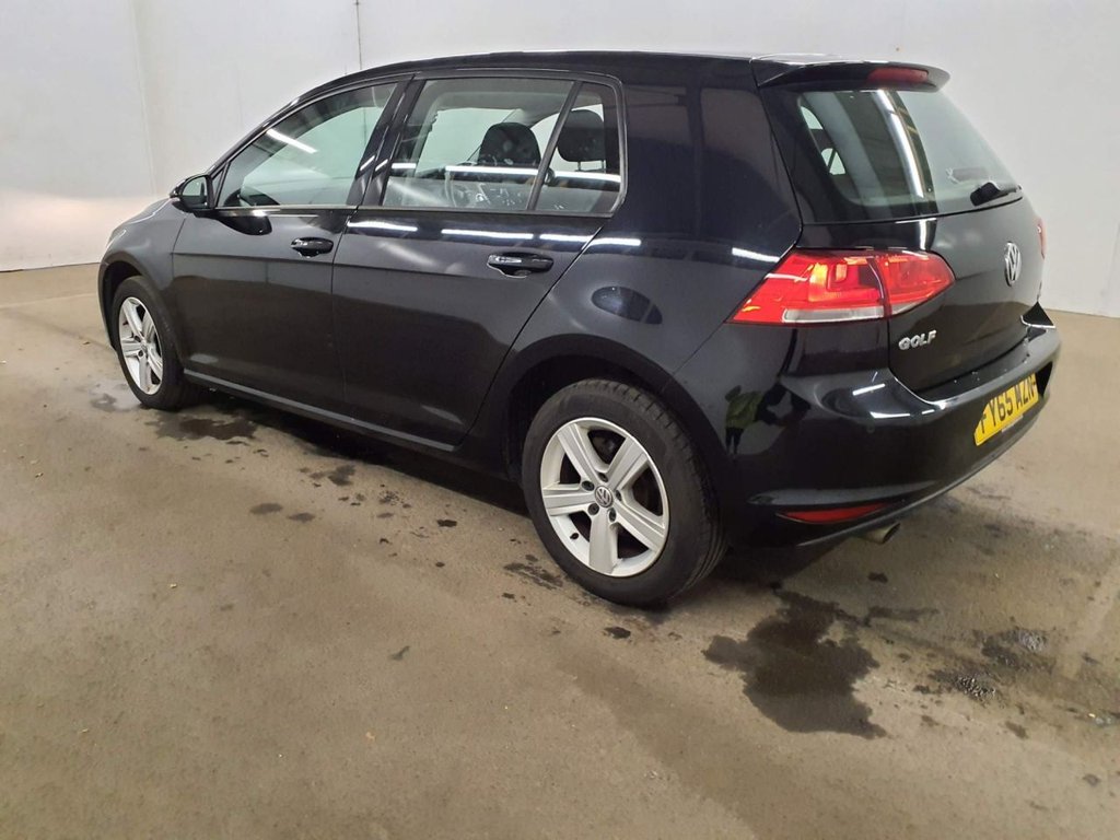 Used Volkswagen Golf 2015 for sale - 76454659: Photo 5