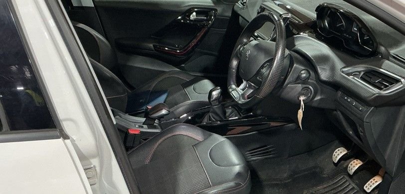 Used Peugeot 2008 2019 for sale - 77693679: Photo 8