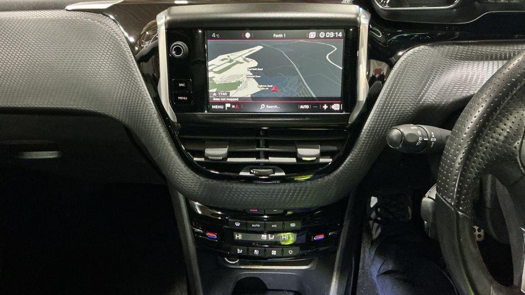 Used Peugeot 2008 2019 for sale - 77693679: Photo 9