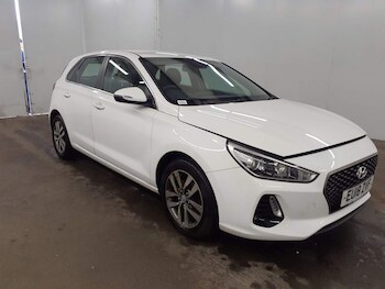 Used Hyundai i30 2018 for sale - 76470143: Photo