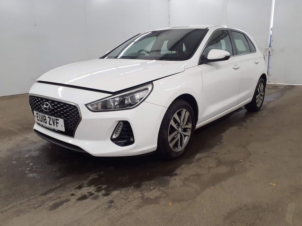 Used Hyundai i30 2018 for sale - 76470143: Photo 3