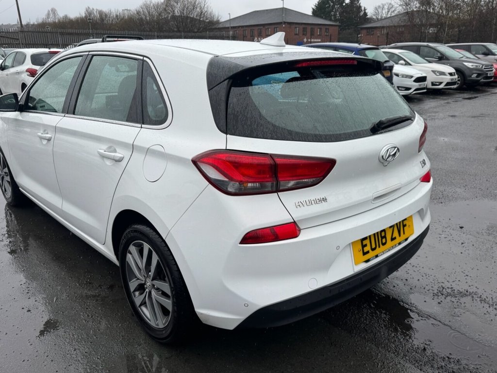 Used Hyundai i30 2018 for sale - 76470143: Photo 41